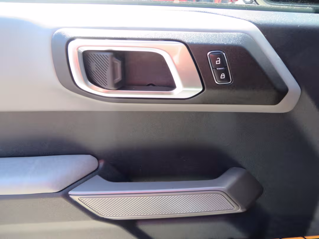 2023 Ford Bronco - 1FMEE5DP3PLB77089 - Image #22