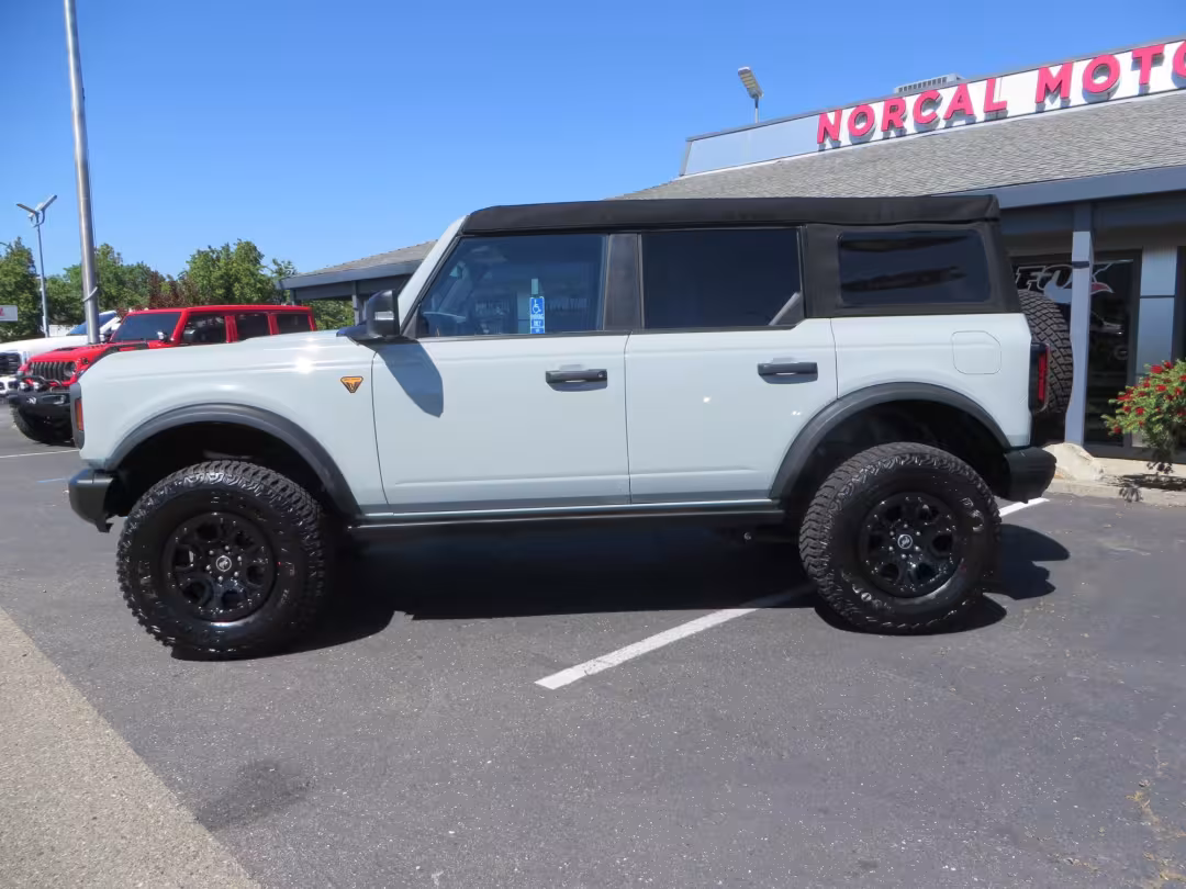 2023 Ford Bronco - 1FMEE5DP3PLB77089 - Image #7