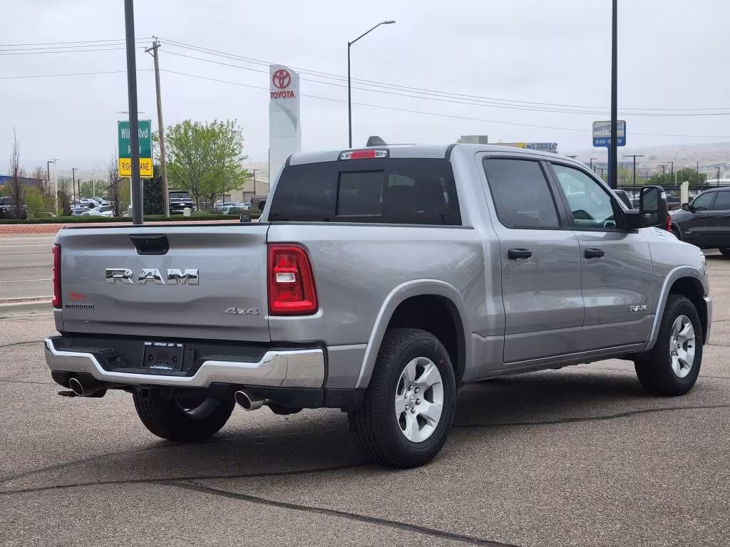 2025 Ram 1500 - 1C6SRFFP7SN685326 - Image #2
