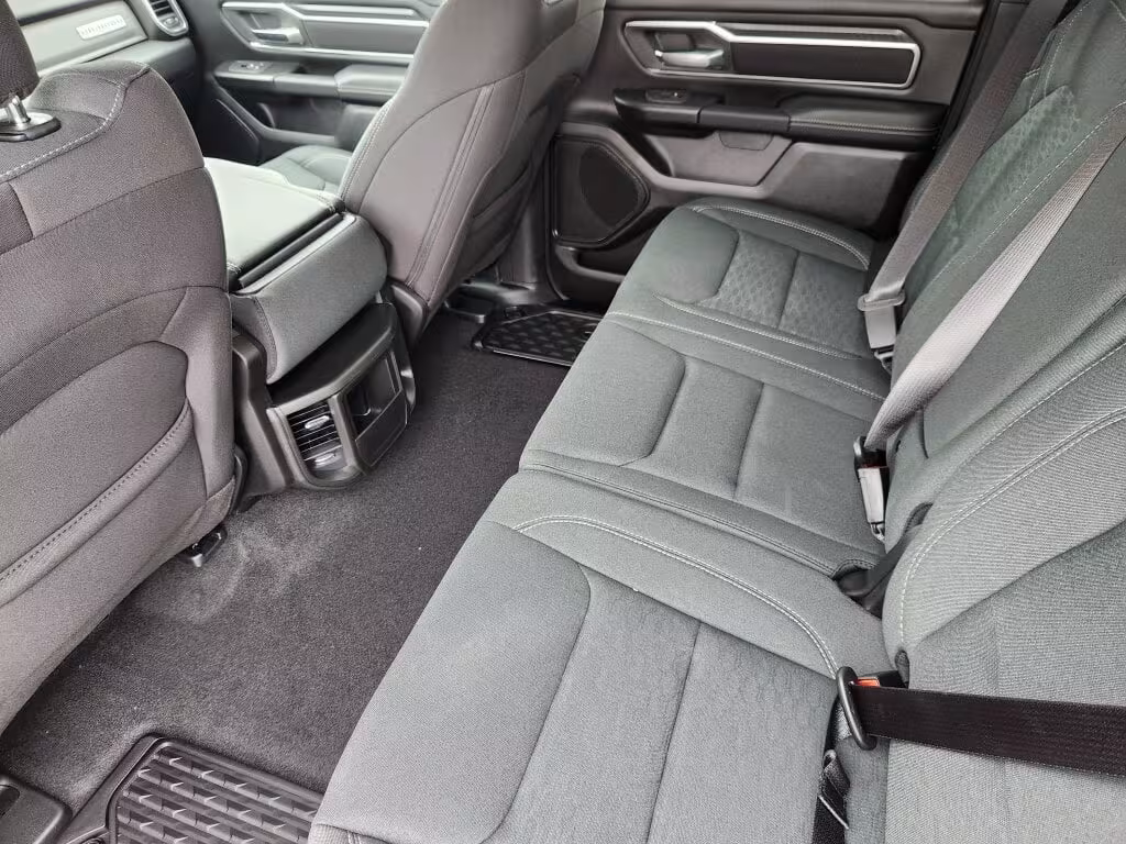 2025 Ram 1500 - 1C6SRFFP7SN685326 - Image #8